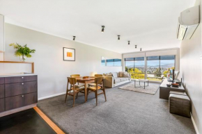 4onFour, Hobart